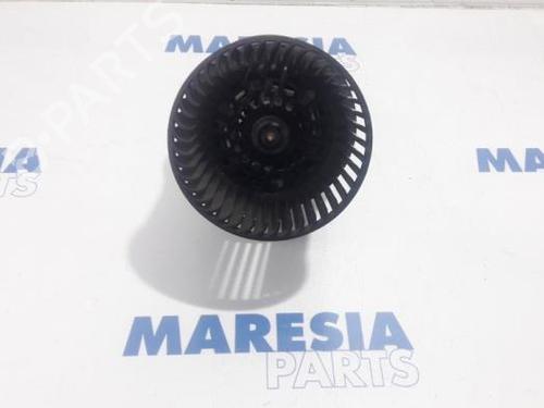 Used Heater blower motor PEUGEOT 208 I (CA_, CC_) 1.2 VTI 82 (82 hp) 31392056
