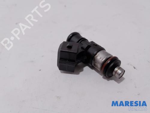 Used Injector RENAULT CLIO III Grandtour (KR0/1_) 1.2 16V (KR02, KR0J) (75 hp) 31511543