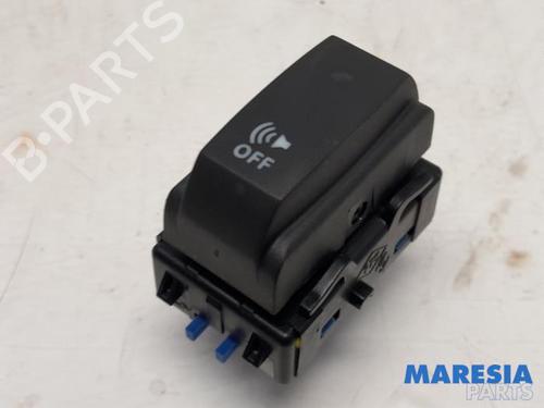Used Switch RENAULT ZOE Hatchback Van (BFM_) Electric (BFME) (92 hp) 31390977