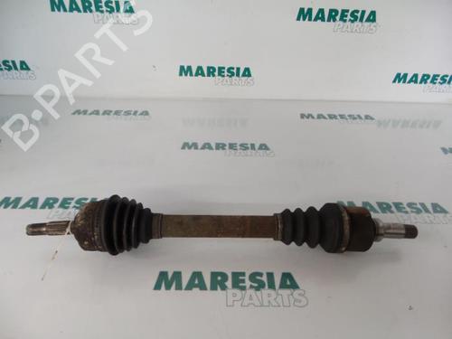 Used Left front driveshaft PEUGEOT 206 Hatchback (2A/C) 1.4 i (75 hp) 31475674
