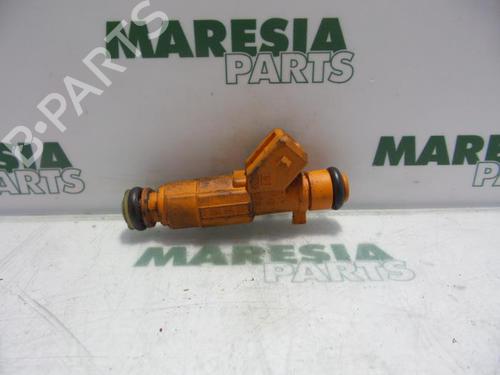 Used Injector ALFA ROMEO 145 (930_) 1.6 i.e. 16V T.S. (930.A2) (120 hp) 31467137