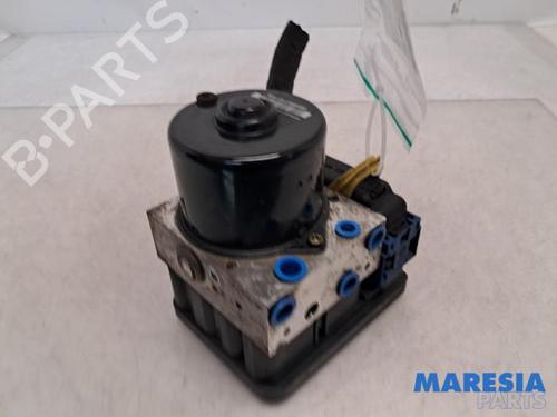 Used ABS pump RENAULT ESPACE IV (JK0/1_) 2.0 (JK0K) (133 hp) 31433054