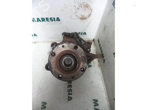 Used Left front steering knuckle PEUGEOT 306 Hatchback (7A, 7C, N3, N5) 1.8 16V (110 hp) 31470294