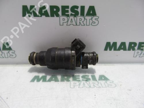 Used Injector CITROËN XSARA Break (N2) 1.8 i 16V (110 hp) 31383720