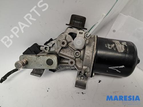 Used Front wiper motor RENAULT MEGANE III Grandtour (KZ0/1) 1.2 TCe (KZ2B, KZ11) (116 hp) 31400292