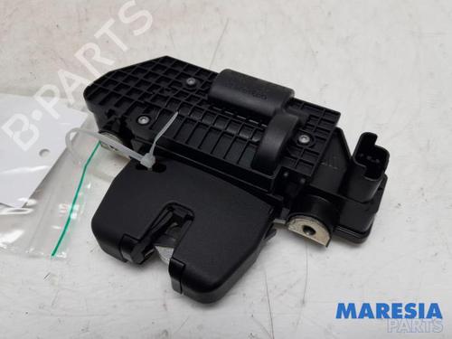 electronic-module-peugeot-208-i-ca_-cc_-2012-2013-2014-2015-2016-2017-2018-2019-2020-2021-31477626 main image