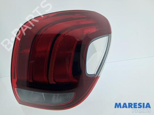 Højre baglygte PEUGEOT 108 1.0 VTi (69 hp) 33054972