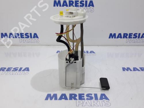 Used Fuel pump FIAT DOBLO Cargo (263_) 1.3 D Multijet (75 hp) 31535159