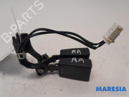 Used Seat buckle Seat buckle PEUGEOT 308 SW II (LC_, LJ_, LR_, LX_, L4_) 1.6 HDi 92 (92 hp) 31434456 31434456