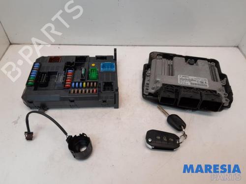 Used Engine control unit (ECU) PEUGEOT 208 I (CA_, CC_) 1.4 VTi (95 hp) 31429402