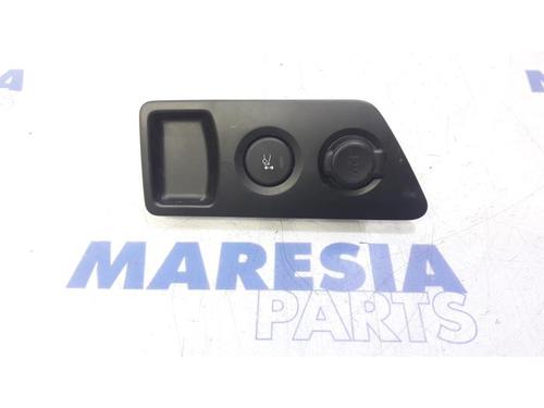 switch-peugeot-rcz-2010-2011-2012-2013-2014-2015-31511250 main image