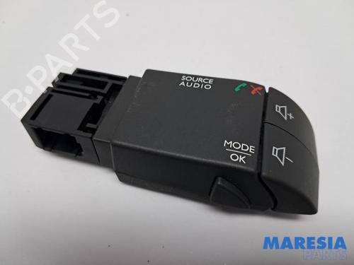 Used Switch RENAULT CAPTUR I (J5_, H5_) 1.5 dCi 90 (J5N4, J5M5, J5MW, J5M6, J5AL, J5AJ) (90 hp) 31489659