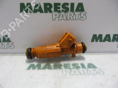 Used Injector ALFA ROMEO SPIDER (916_) 2.0 T.SPARK 16V (916S2B) (155 hp) 31384853