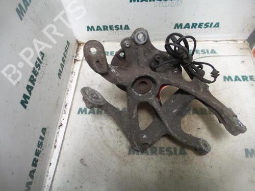 Left rear steering knuckle PEUGEOT 407 (6D_) 1.8 (6D6FZB) | BP31470087M27