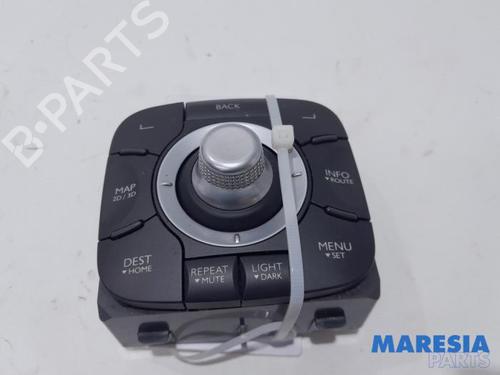 Used Control unit RENAULT GRAND SCÉNIC III (JZ0/1_) 1.4 16V (JZ0F) (131 hp) 31441863