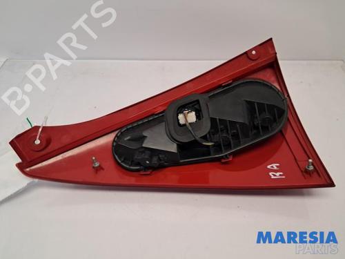 Used Right taillight PEUGEOT 107 (PM_, PN_) 1.0 (68 hp) 31397219
