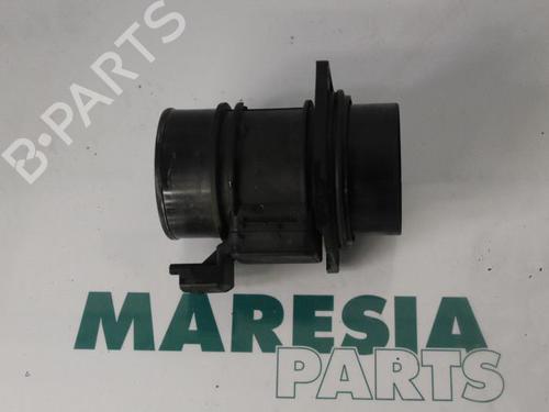 Used Mass air flow sensor RENAULT ESPACE IV (JK0/1_) 2.2 dCi (JK0H) (150 hp) 31517772