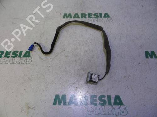 Used Antenna/Base RENAULT CLIO IV Grandtour (KH_) 0.9 TCe 90 (90 hp) 31393274