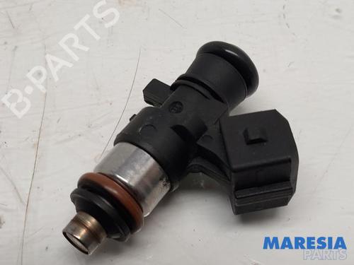 injector-renault-twingo-ii-cn0_-2007-31434638 main image