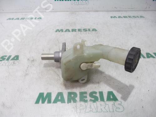 Used Brake master cylinder CITROËN C-CROSSER (VU_, VV_) 2.2 HDi (156 hp) 31401031