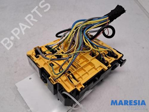 Fuse box PEUGEOT 2008 I (CU_) 1.2 VTi | BP31394020E1