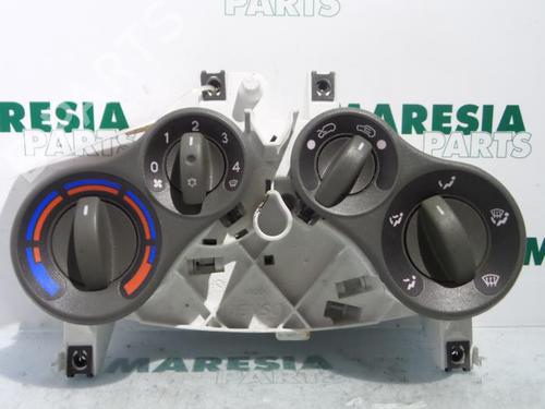 Used Climate control FIAT PANDA (169_) 1.2 (169.AXB11, 169.AXB1A) (60 hp) 31510655