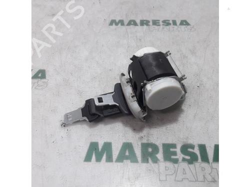 Used Rear center seatbelt RENAULT CLIO III Grandtour (KR0/1_) 1.6 16V (KR0B) (112 hp) 31435917