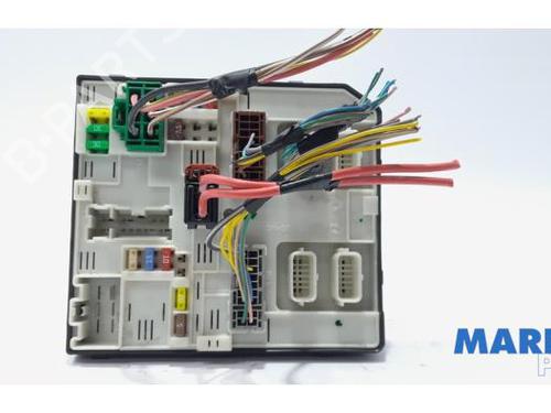 Used Fuse box RENAULT ZOE (BFM_) ZOE (88 hp) 31392446
