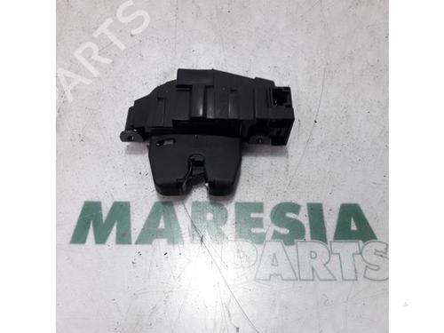 electronic-module-peugeot-207-wa_-wc_-2006-2007-2008-2009-2010-2011-2012-2013-2014-2015-31456497 main image