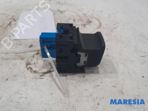 switch-opel-corsa-f-p2jo-2019-31480768 main image