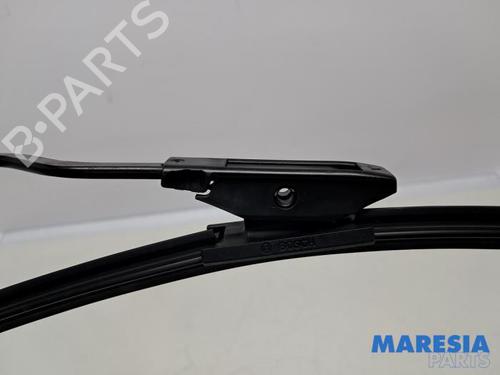 Front windshield wiper arm RENAULT MEGANE IV Hatchback (B9A/M/N_) 1.2 TCe 130 (B9MR) | BP31465883C143