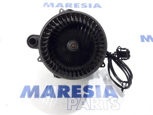 Heater blower motor RENAULT CLIO IV (BH_) 0.9 TCe 90 (BHNF, BHMA, BHMH, BHJK, BHJR) | BP31429432M62 
