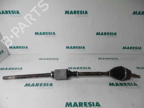 Used Right front driveshaft RENAULT MASTER II Van (FD) 2.2 dCI 90 (FD0G, FD0N, FD2G, FD2N, FD3G, FD3N) (90 hp) 31397596