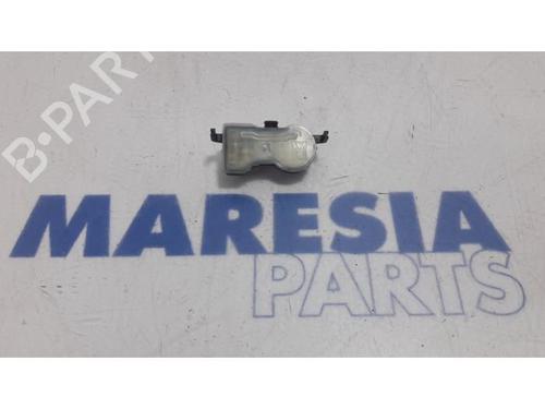 electronic-sensor-renault-megane-iv-hatchback-b9amn_-2015-31454329 main image