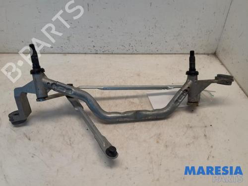 Used Front wipers mechanism RENAULT CLIO IV Grandtour (KH_) 1.5 dCi 90 (KHN3, KHN4) (90 hp) 31490966
