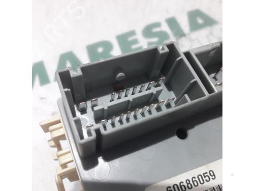 Fuse box ALFA ROMEO 159 (939_) 2.2 JTS (939AXB1B, 939AXB11) | BP31408545E1 