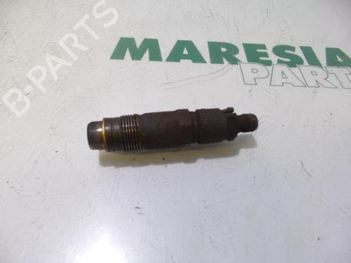 Used Injector CITROËN SAXO (S0, S1) 1.5 D (57 hp) 31480799