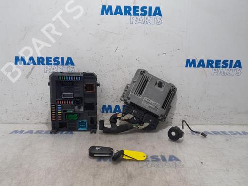 Used Engine control unit (ECU) PEUGEOT 308 SW II (LC_, LJ_, LR_, LX_, L4_) 1.6 BlueHDi 120 (120 hp) 31450247