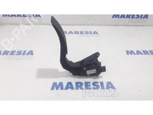 electronic-module-renault-clio-iv-bh_-2012-2013-2014-2015-2016-2017-2018-2019-2020-2021-31445052 main image