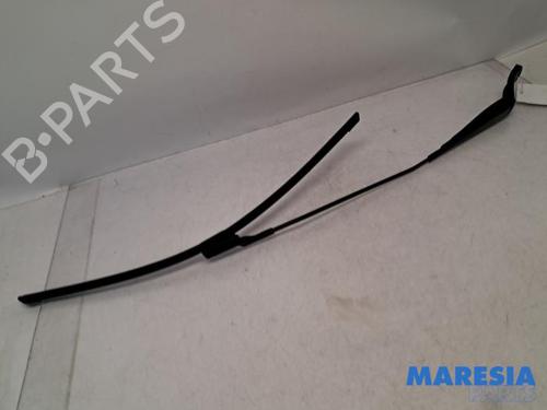 vindspejlsviskerarm-renault-zoe-hatchback-van-bfm_-2019-31402113 main image