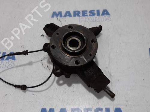 Used Left front steering knuckle PEUGEOT 5008 (0U_, 0E_) 1.6 16V (156 hp) 31394732