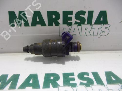 injector-renault-megane-i-classic-la01_-1996-1997-1998-1999-2000-2001-2002-2003-2004-2005-2006-2007-2008-31387305 main image