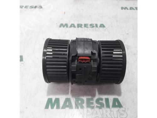 Used Heater blower motor RENAULT MEGANE III Hatchback (BZ0/1_, B3_) 2.0 TCe (BZ0K) (180 hp) 31533106