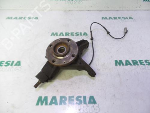 Used Left front steering knuckle CITROËN C4 Grand Picasso I (UA_) 2.0 HDi 138 (136 hp) 31408753