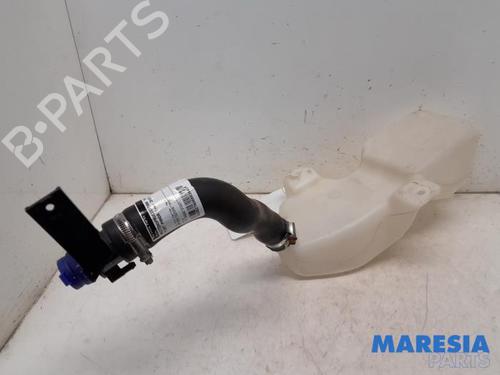 Used Windscreen washer tank FIAT PANDA (169_) 1.4 (169AXE1B) (100 hp) 31527540
