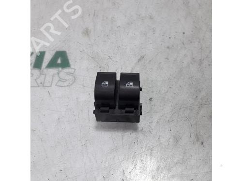 Used Switch FIAT GRANDE PUNTO (199_) 1.3 D Multijet (84 hp) 31398548