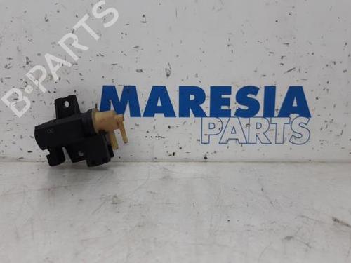 Used Electronic sensor RENAULT MEGANE III Grandtour (KZ0/1) 1.5 dCi (KZ09, KZ0D, KZ1G, KZ29, KZ14, KZ1W, KZ10, KZ1F,... (110 hp) 31522096