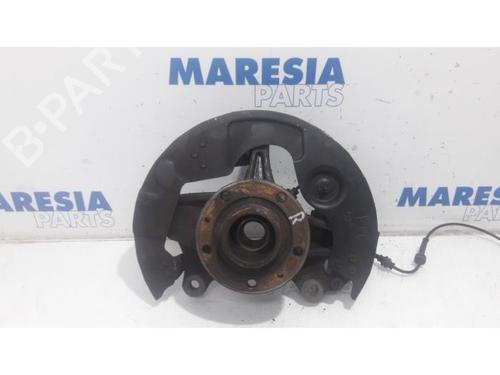 Used Right front steering knuckle PEUGEOT 308 SW II (LC_, LJ_, LR_, LX_, L4_) 1.6 BlueHDi 120 (120 hp) 31489854