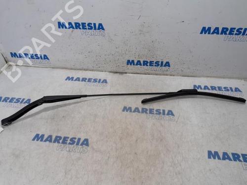 brazo-limpia-delantero-renault-trafic-iii-van-fg_-2014-31476598 main image