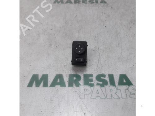 Speilbryter FIAT PUNTO EVO (199_) 1.3 D Multijet (84 hp) 31510101